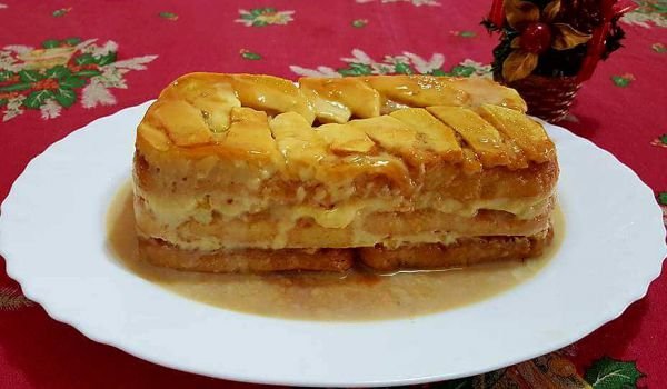 Сладкиш с ябълки и бишкоти