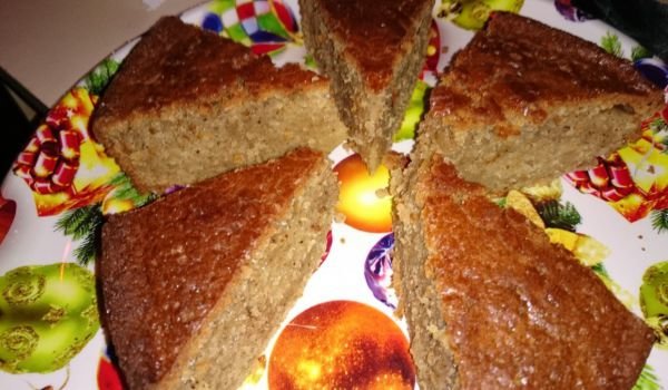 Сладкиш с ябълки и канела
