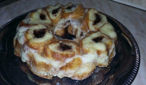 Сладкиш с кроасани
