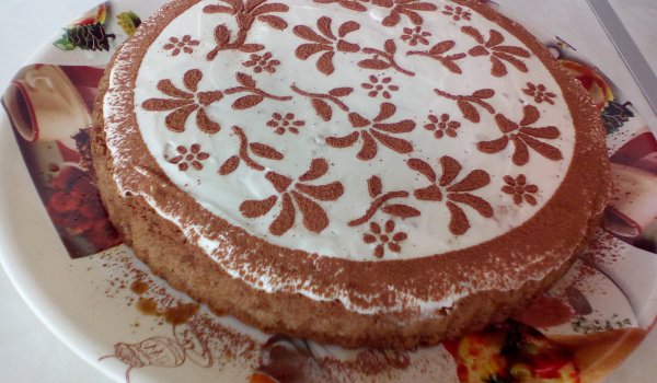 Сладкиш с млечна заливка и вкус на кафе