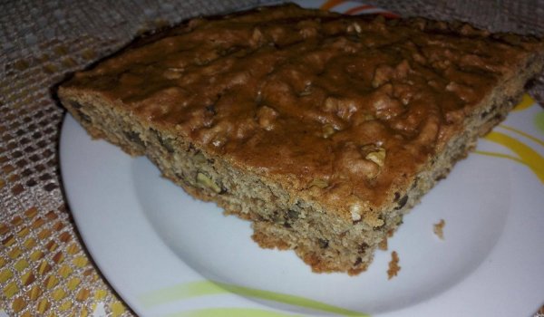 Сладкиш с орехи и канела