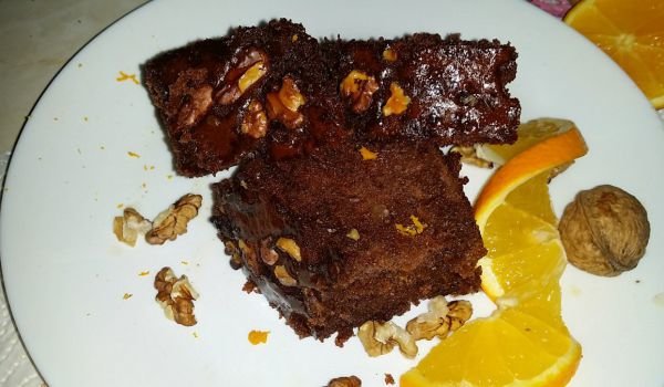 Сладкиш с орехи и портокали