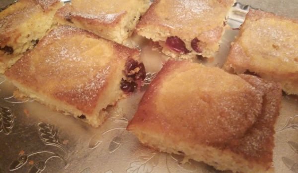 Сладкиш с портокали и сушени плодове
