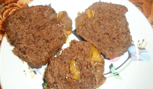 Сладкиш с праскови и шоколад
