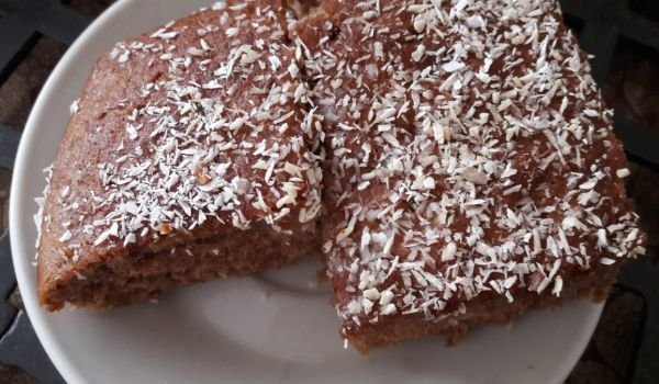 Сладкиш с течен шоколад и кокос