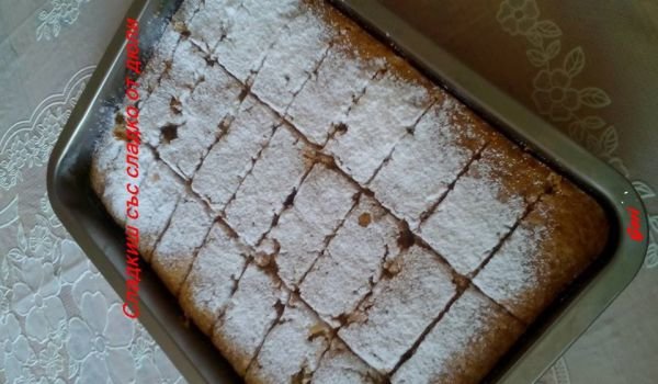 Сладкиш със сладко от дюли