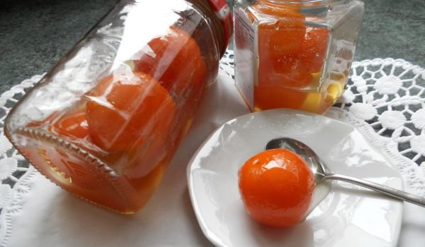 Сладко от цели малки мандарини