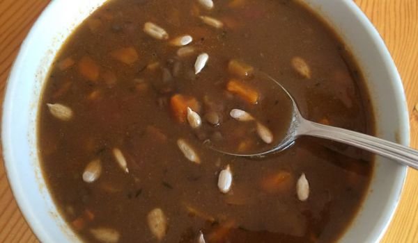 Слънчогледова чорба от леща