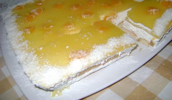 Сметанова торта с желирани резенки и мандарини