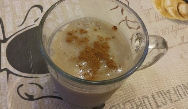 Смути с круша и канела