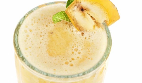 Смути с мед, банан и джинджифил