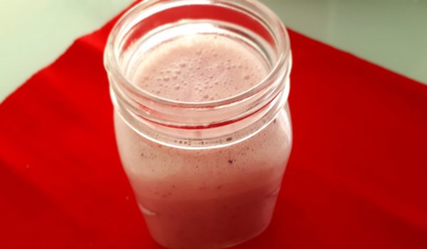 Смути с овесено мляко, ананас и боровинки