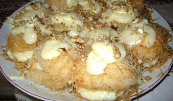 Сочен кадаиф с крем