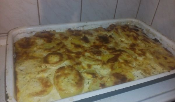 Сочни картофки със заливка