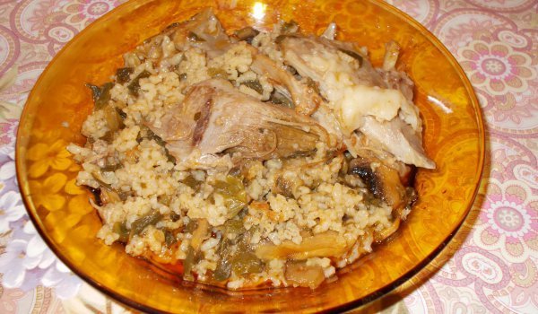 Сочно агнешко с листа от бакла и лапад