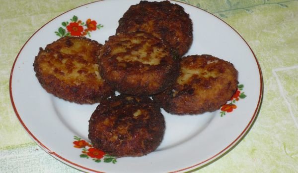 Соеви кюфтета с картофи и тиквички