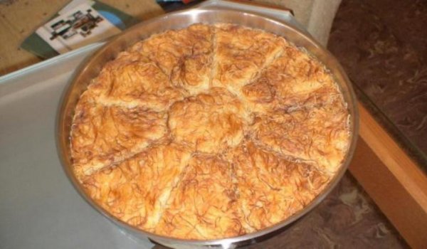 Солен кадаиф с бекон и царевица