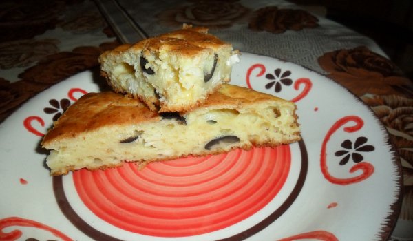 Солен кекс с маслини, сирене и шарена сол