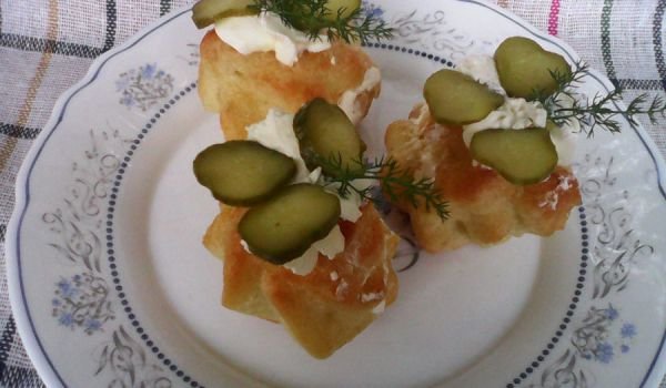 Солени еклерчета с катък