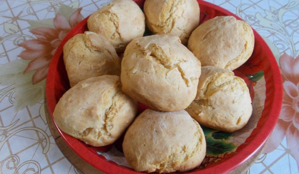 Солени хапки с извара