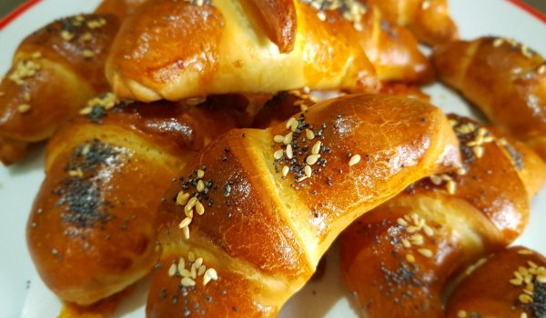 Солени Кифлички с Кашкавал и Шунка
