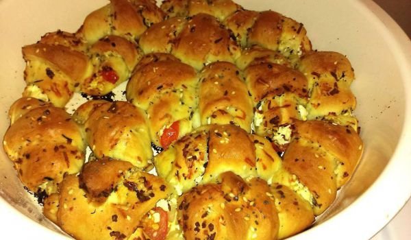 Солени кифлички с вкус на пица