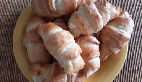 Солени маслени кифлички