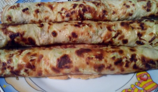 Солени палачинки с тиквички и кисело мляко