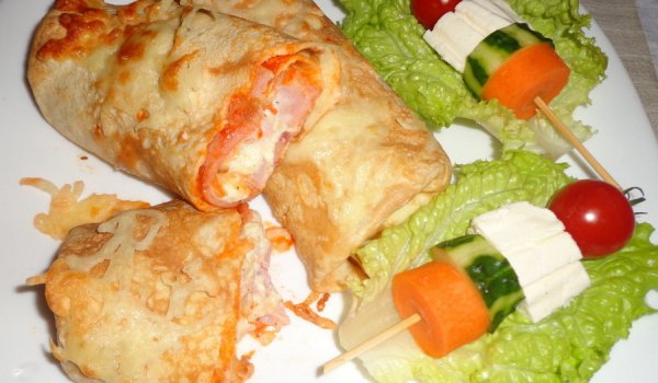 Солени запечени палачинки с плънка