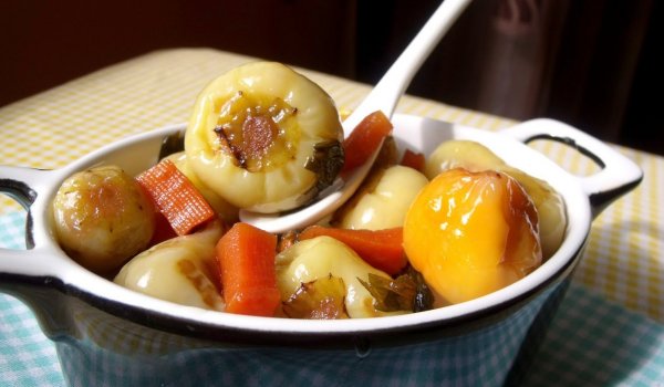 Сотирани люти чушки в сладко-кисел сос