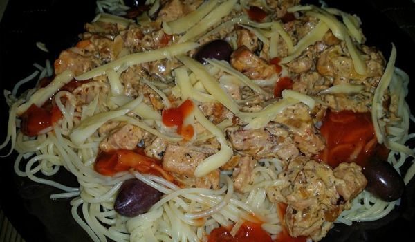 Спагети с месо