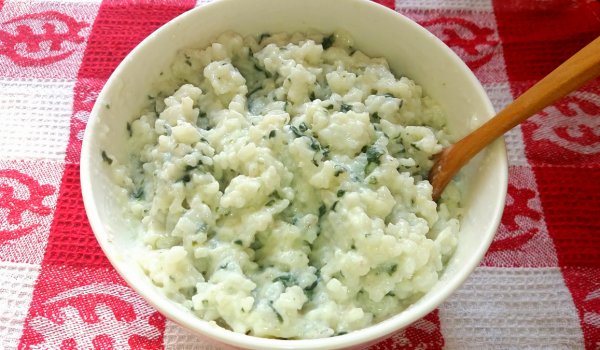 Спаначен ориз с кисело мляко