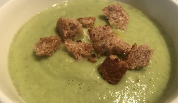 Спаначена кремсупа (Crema de espinacas)