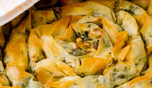 Спаначник с готови кори