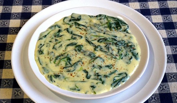 Спанак със сос Бешамел