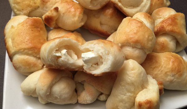 Страхотни бързи кифлички със сирене Фета