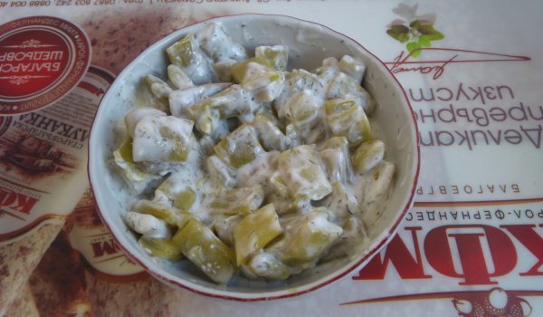 Студена супа от зелен фасул с кисело мляко