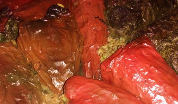 Сухи чушки, пълнени с ориз