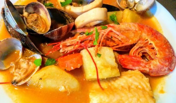 Сукет от риба и морски дарове