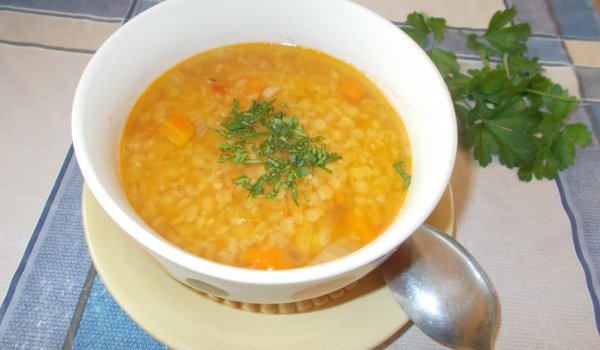 Супа червена леща без запръжка