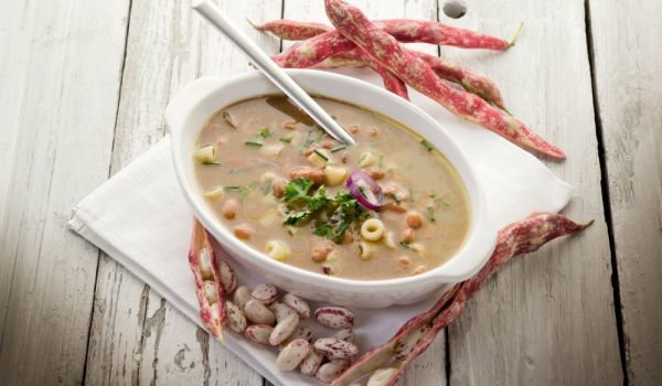 Супа с боб и паста