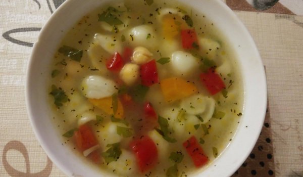 Супа с нахут и макарони