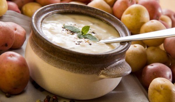 Супа с печени картофи и бекон