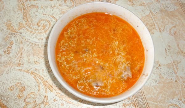 Супа с пилешки сърца и фиде