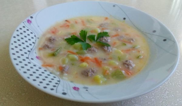 Супа топчета с буквички