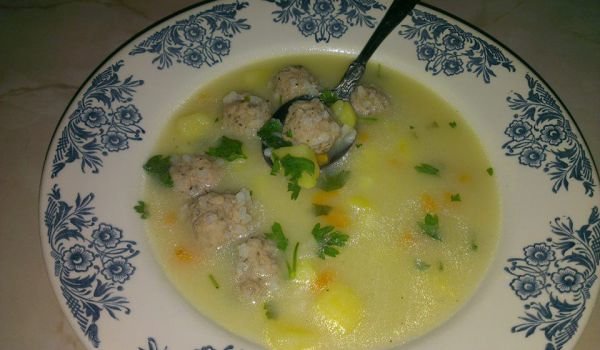 Супа топчета с картофи и ориз
