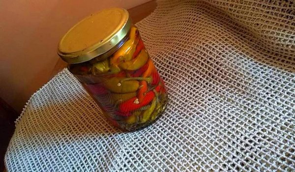 Сурова туршия от люти чушки