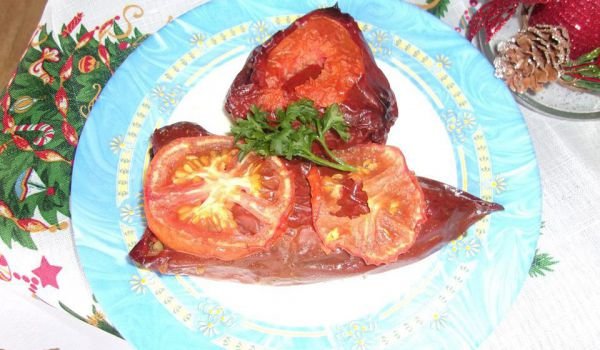 Сушени чушки, пълнени с гъби и булгур