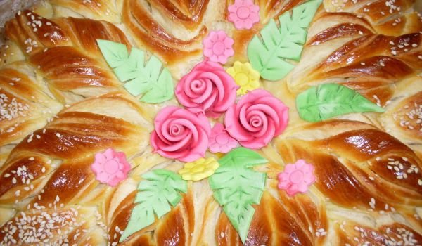 Сватбена питка с цветя