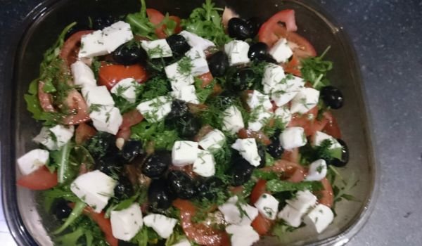 Свежа салата с рукола